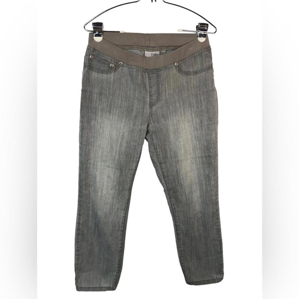 Chico’s Platinum Women’s Pants Pull On Jean Style Distressed Fabric Gray